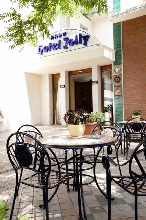 Hotel Jolly Кастровилари Екстериор снимка