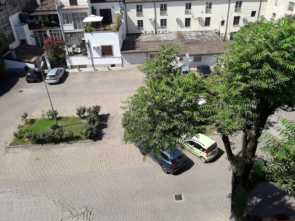 Hotel Jolly Кастровилари Екстериор снимка